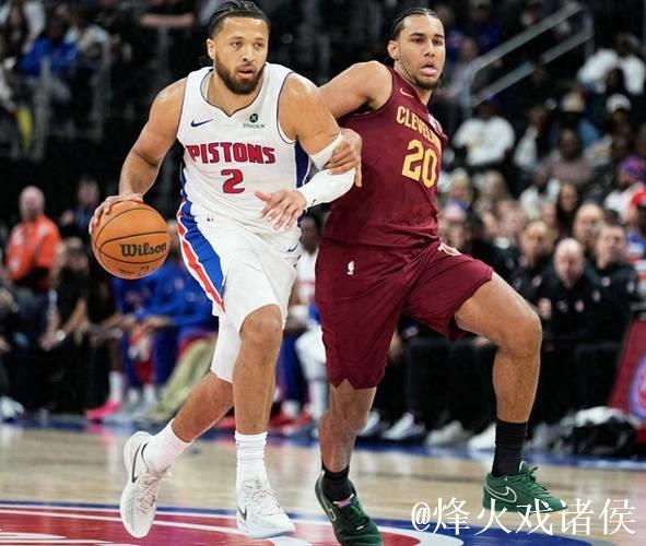 精准制导！坎宁安三分再中，现已投篮14中7、三分7中5贡献21分8助攻